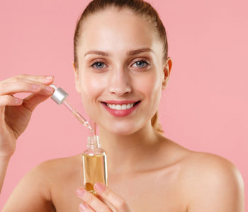 Salicylic Acid is One Of The Most Commonly Used Topical Face Acids! Here’s How To Use It!