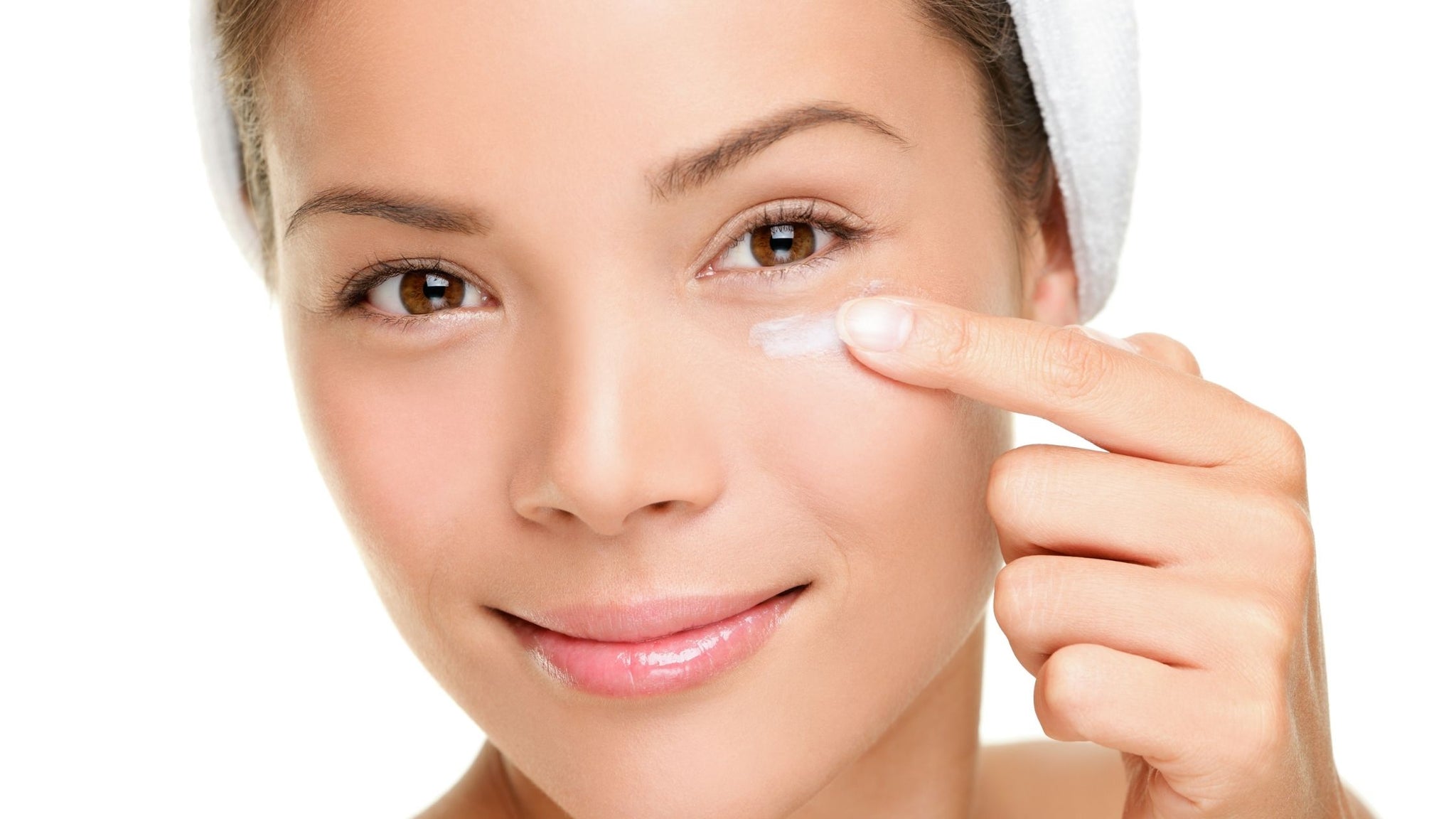 Wrinkles Under Eyes Distressing You? Here are 2 Incredible Ingredients that can Help You Get Rid of Them!